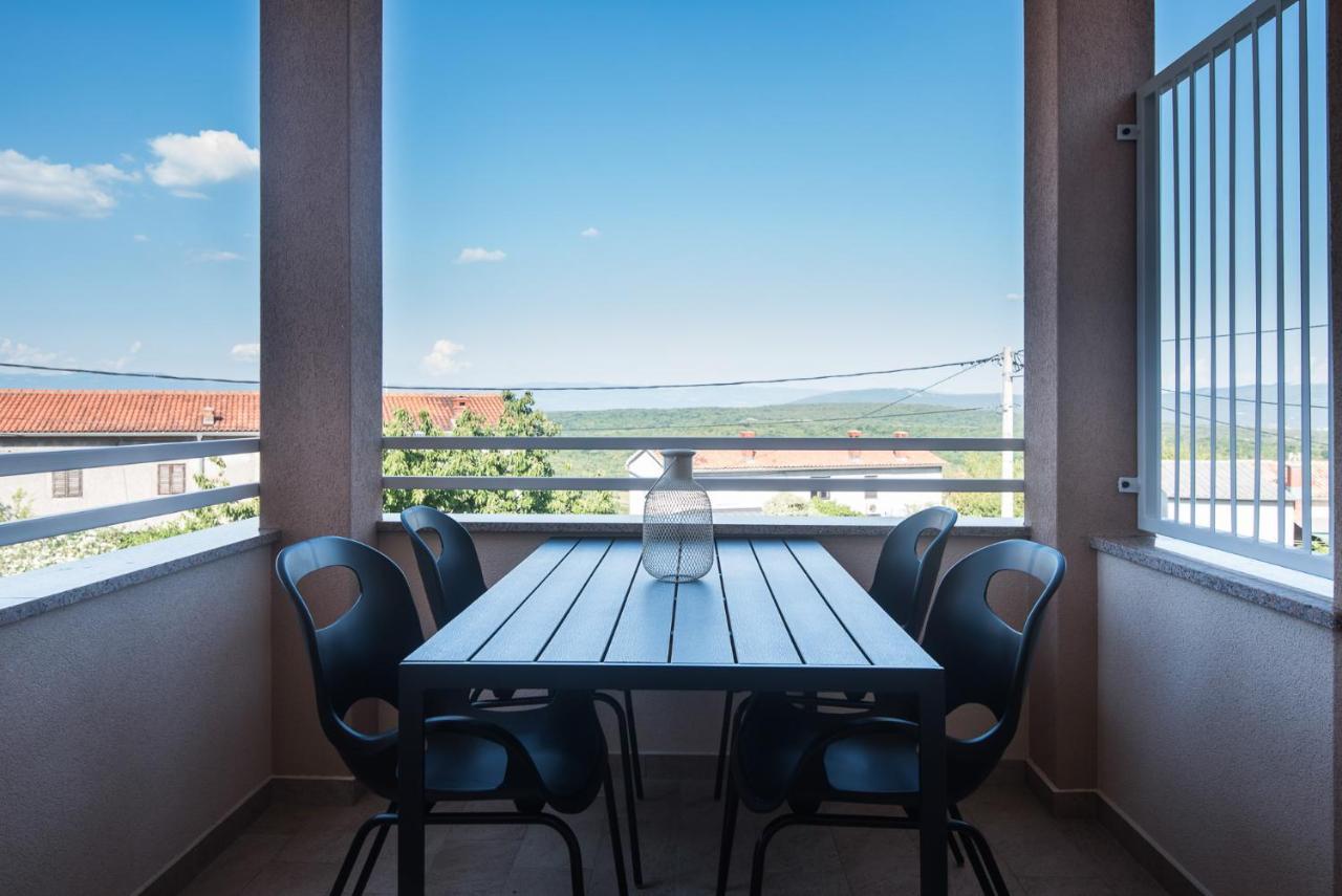 Apartment Laurus Salatić Esterno foto
